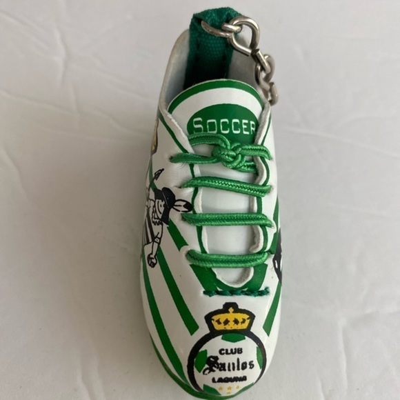 Soccer ⚽️ key ring‎ - Picture 7 of 7